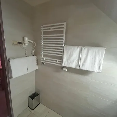 Dom Oliwski Kro 3*